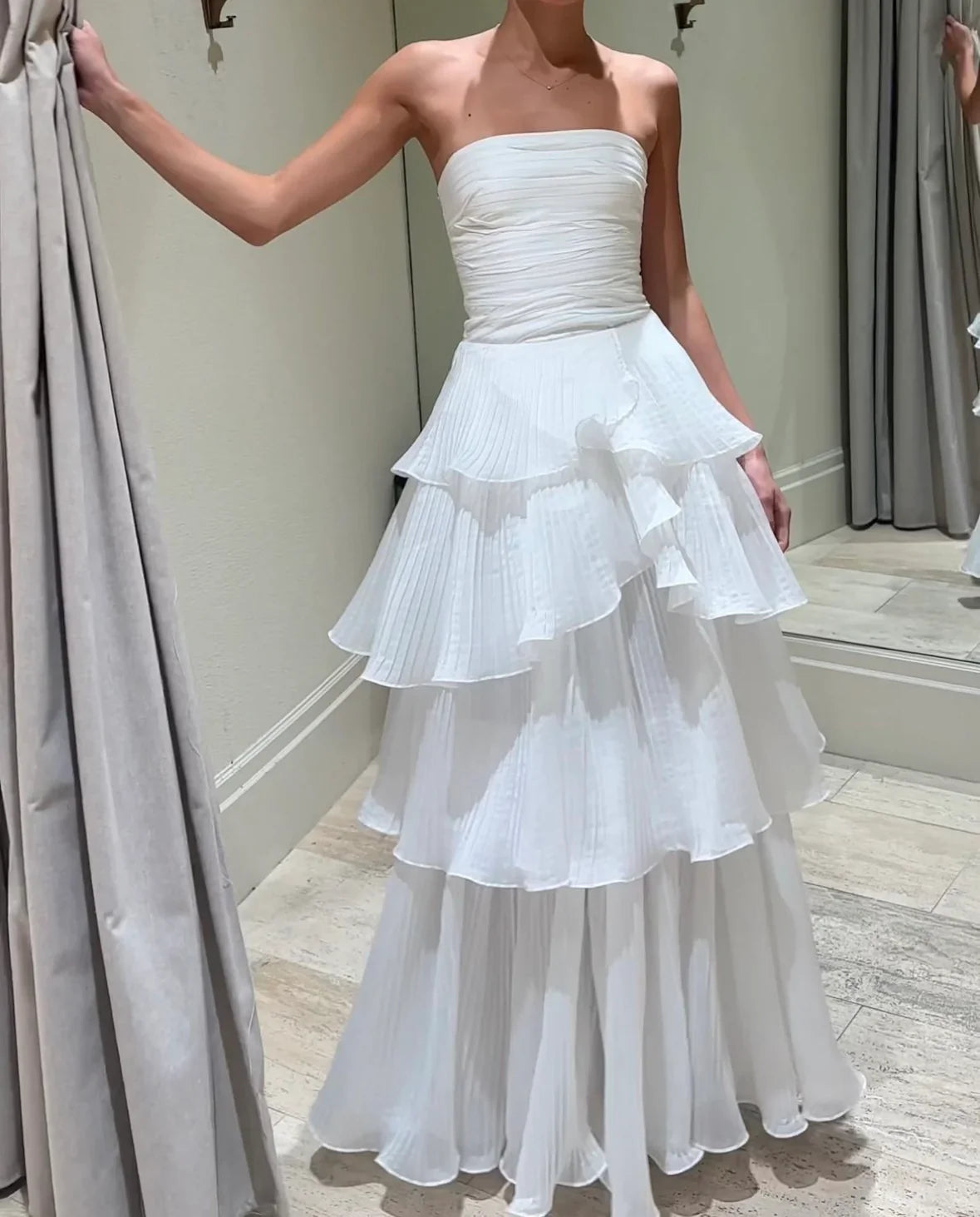 Luolandi Strapless A-Line Layers Long Prom Dress Light Wedding Dress Off Shoulder Charming Evening Dress