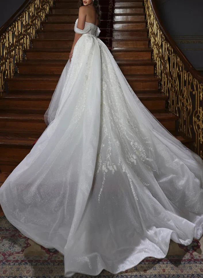 Luolandi Luxurious Lace Off-The-Shoulder Wedding Dresses With Chapel Train Elegant