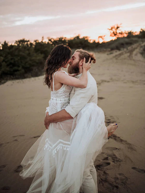 Luolandi Stunning Bohemia A-Line Lace V-Neck Spaghetti Straps Wedding Dress Elegant