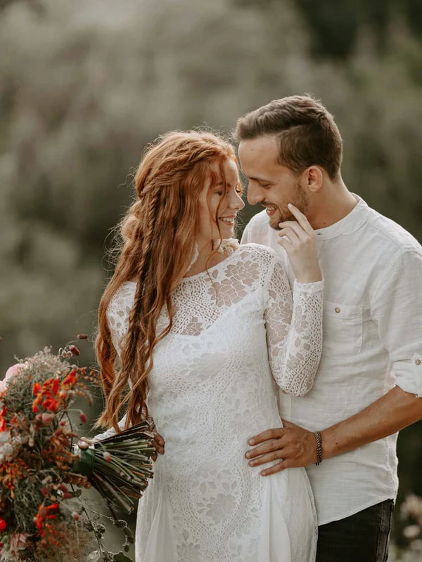 Luolandi Fabulous Backless Lace Illusion Longsleeves Wedding Dresses A-Line Bridal Gown Excluding the decorative chain on the back