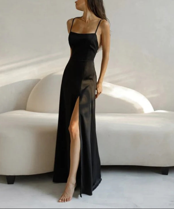 Luolandi Open-back maxi dress Sexy Evening Dress Black Party Dress Solid Color Formal Dress With Slit