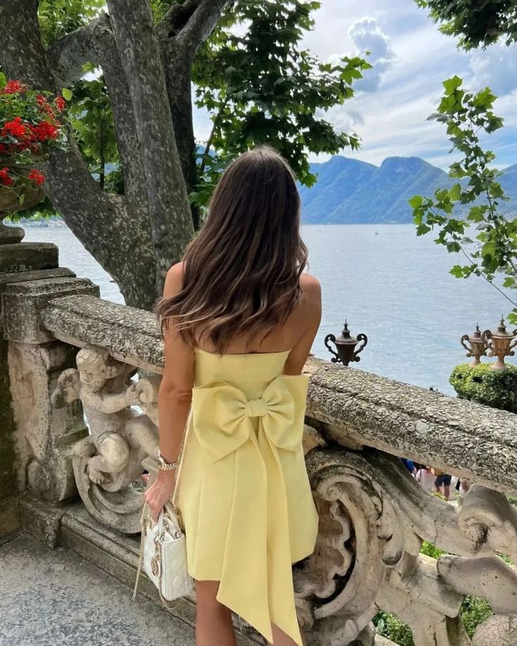 Luolandi Sweetheart Strapless Short Prom Dress Charming Homecoming Dress Cute Graduation Dress Simple Birthday Party Dress With Bow