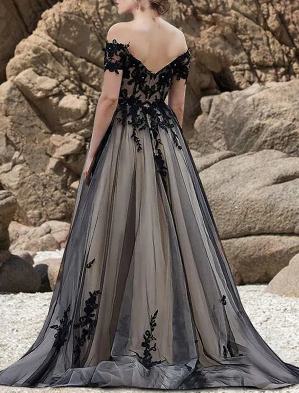 Luolandi Engagement Gothic Wedding Dresses in Color Formal Wedding Dresses A-Line Off Shoulder Short Sleeve Sweep / Brush Train Lace Bridal Gowns With Appliques