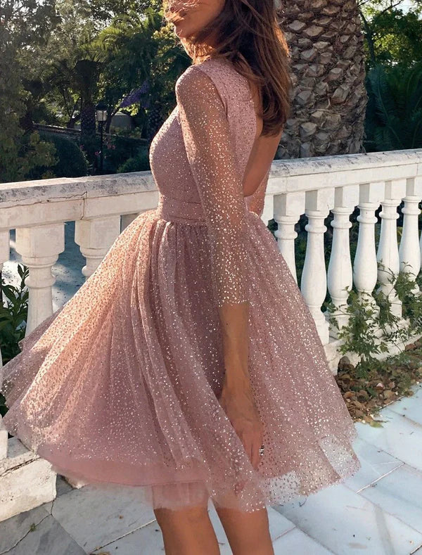 Luolandi A-Line Glittering Cute Homecoming Cocktail Party Dress Dress Jewel Neck 3/4 Length Sleeve Knee Length Tulle with Pleats Sequin Sparkly