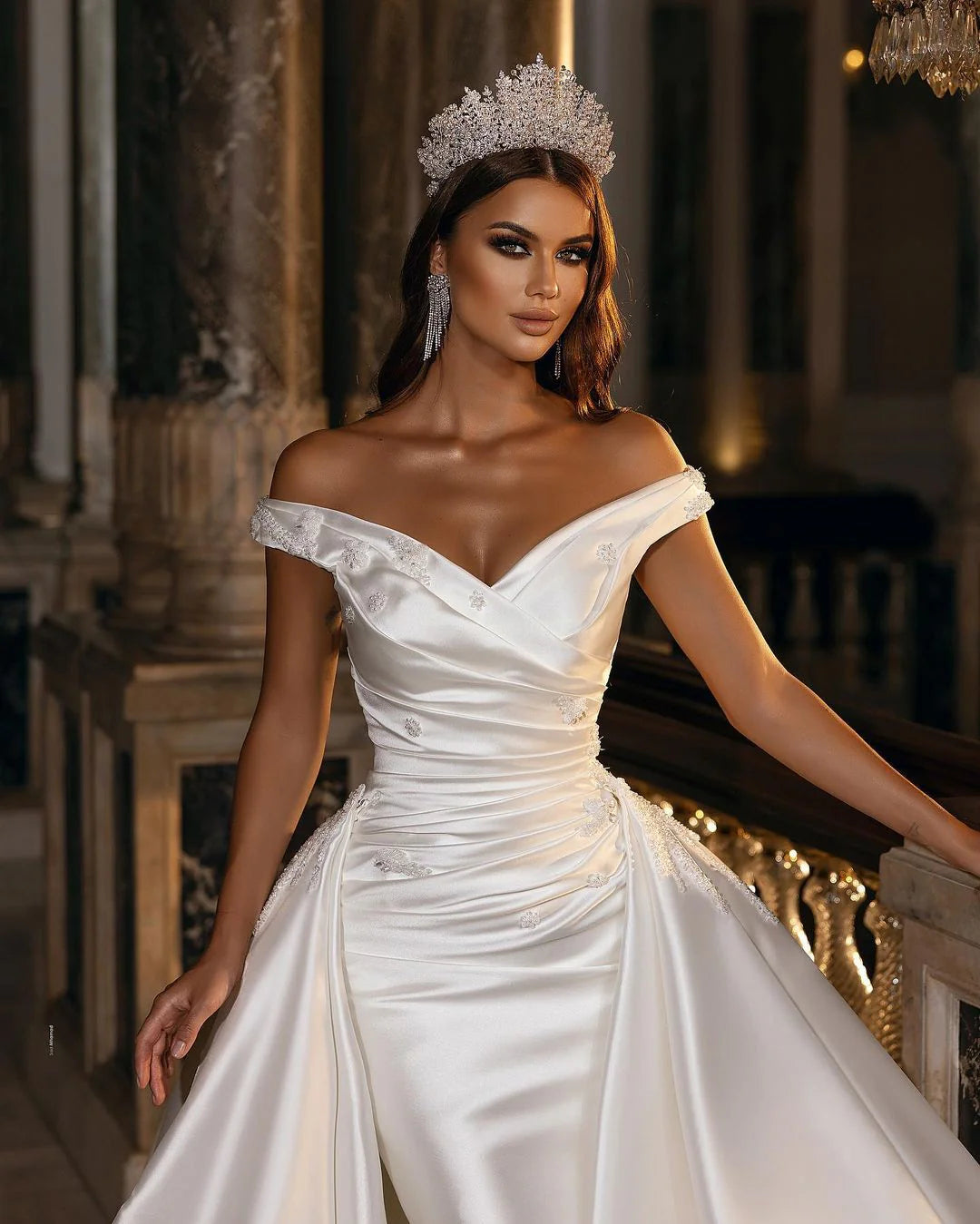 Luolandi Elegant A Line Off The Shoulder Sweetheart Backless Satin Wedding Dress Floor Length Bridal Gown