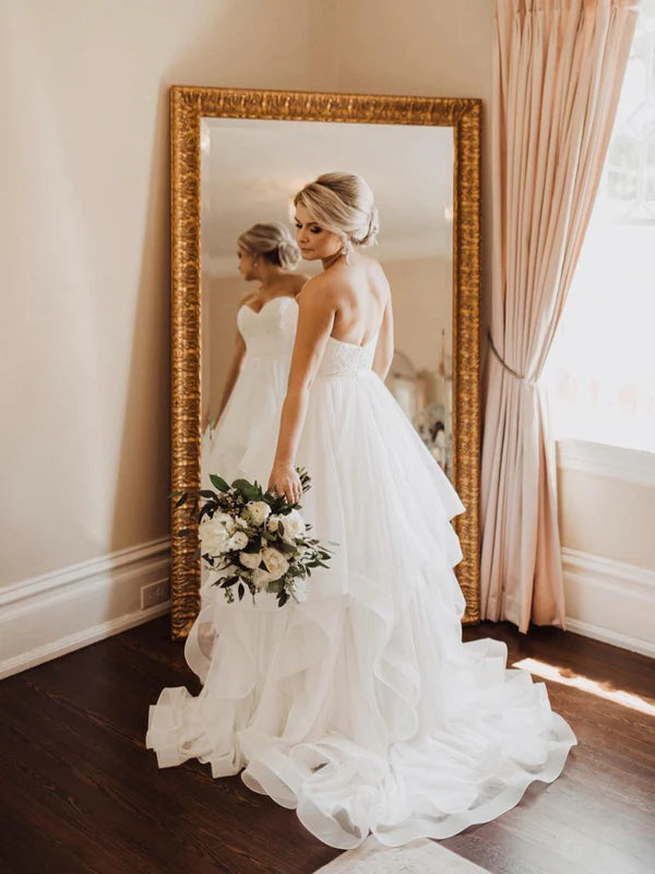 Luolandi Elegant Sweetheart Strapless A-line Tiered Wedding Dress Beautiful Bridal Gown