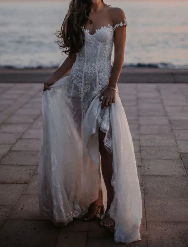 Luolandi Beach Open Back Boho Wedding Dresses A-Line Off Shoulder Cap Sleeve Court Train Lace Bridal Gowns With Appliques