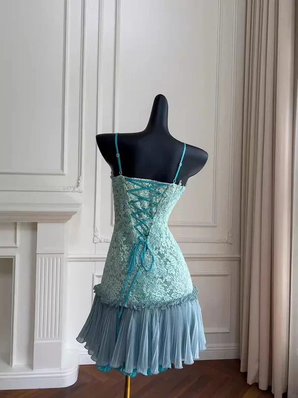 Luolandi Chic A Line Spaghetti Straps Sleeveless Short Prom Dress Charming Homecoming Dress Sweetheart Graduation Dress