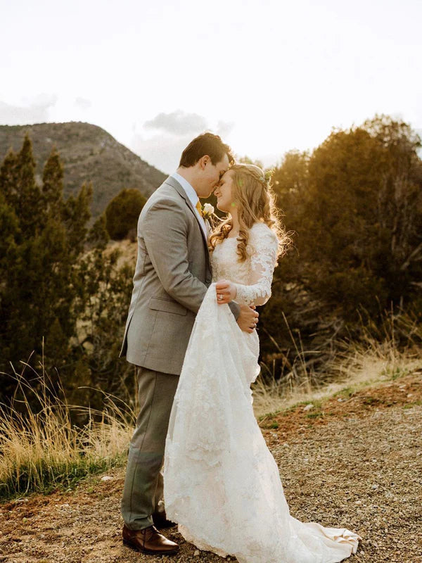 Luolandi Elegant Long sleeves Lace Wedding Dresses with Appliques Charming Bridal Gowns