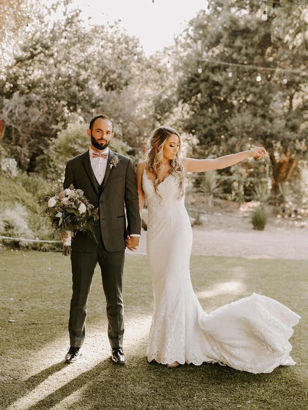 Luolandi Elegant Lace Backless Spaghetti Straps V-Neck Mermaid Wedding Dress Romantic Bridal Gown