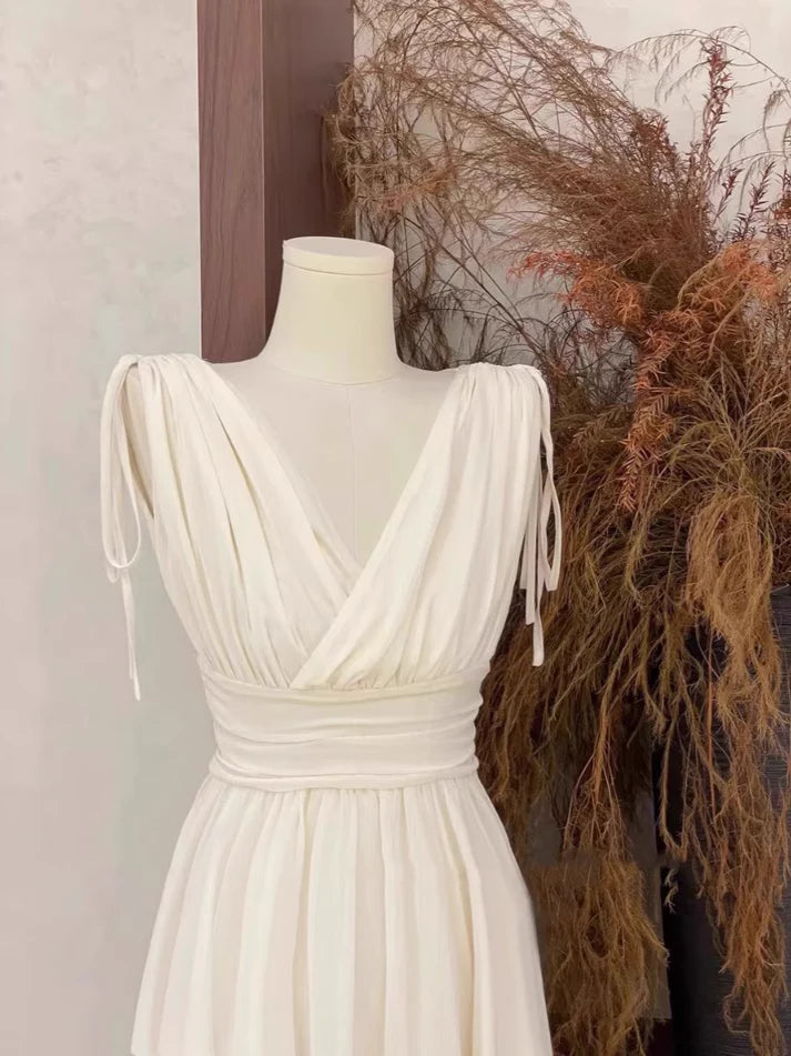 Luolandi Cute A Line V Neck Short Prom Dress Charming Homecoming Dress Lovely Graduation Dress Chic Birthday Party Dress