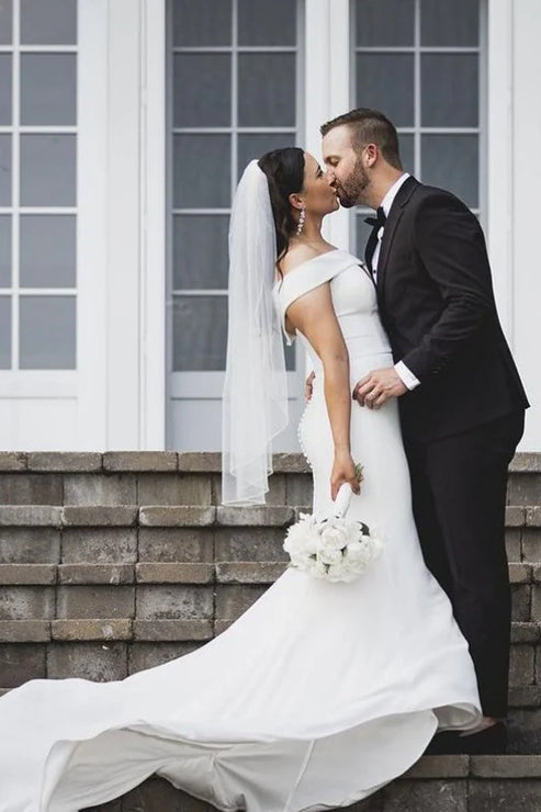 Luolandi Mermaid Off the Shoulder Lace-Up Satin Wedding Dresses Off Shoulder Sexy