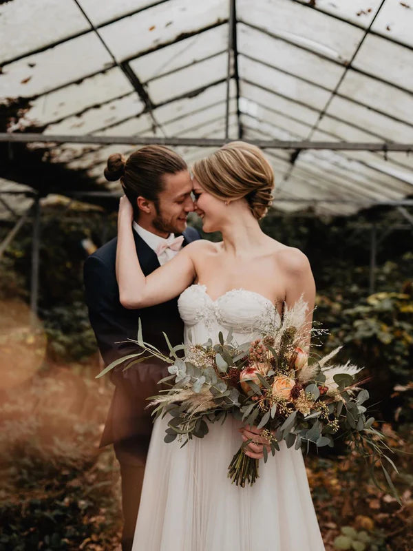 Luolandi Delicate Tulle Off-The-Shoulder Strapless Neckline Beaded A-line Wedding Dresses Charming