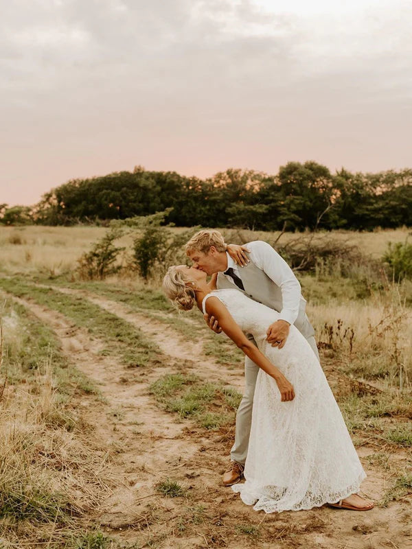 Luolandi Backless V-Neck Lace Wedding Dresses A-Line Sleeveless Bridal Gowns Elegant