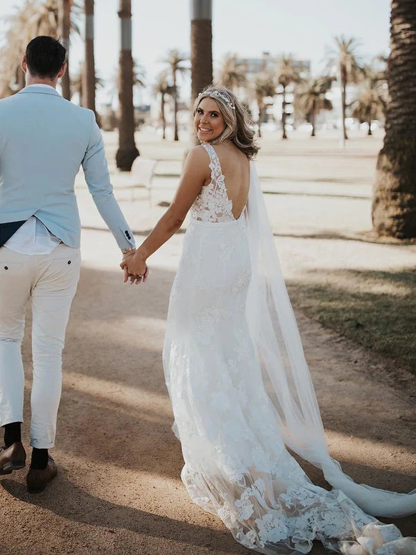 Luolandi Attractive Appliqued V-Neck Sweep Train Sheath Backless Wedding Dresses Beautiful