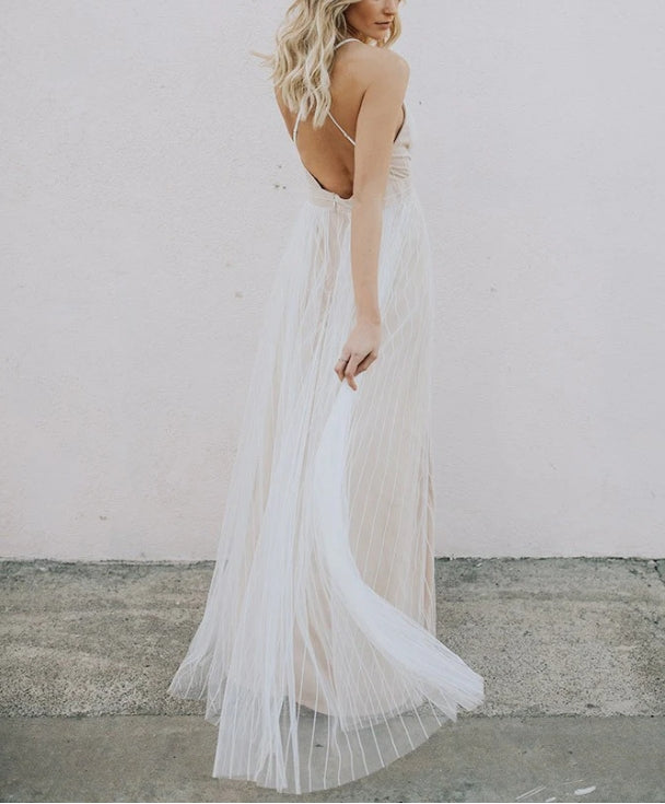 Luolandi Sexy Tulle Spaghetti Straps Neckline A-line Wedding Dresses V-neck Formal Dress Party Dress