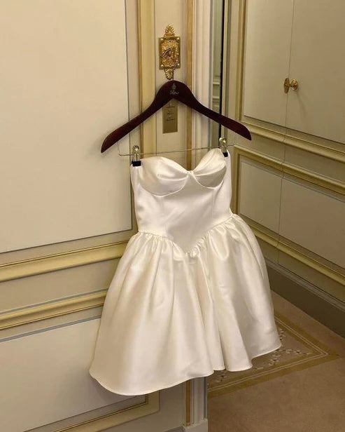 Luolandi Cute Strapless A-Line Satin Homecoming Dress Off Shoulder Party Dress Sexy