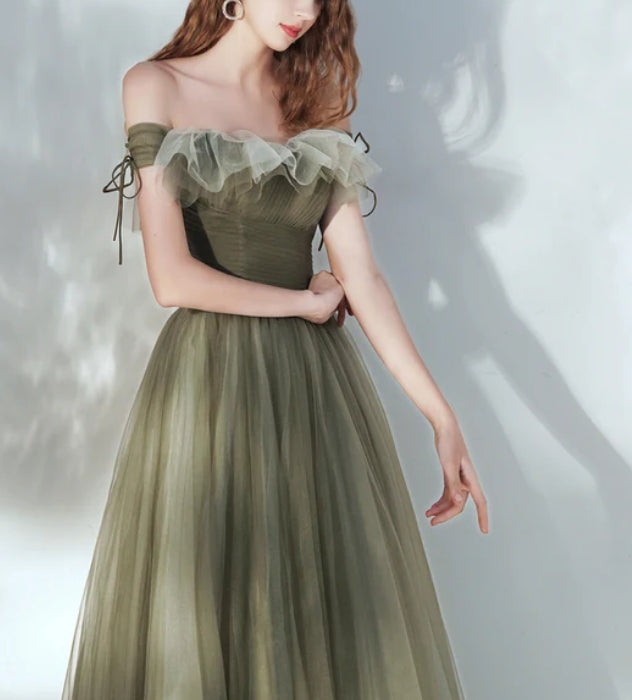Luolandi Green Off Shoulder Tulle Long Junior Prom Dress Floor Length Party Dress Elegant Evening Dress