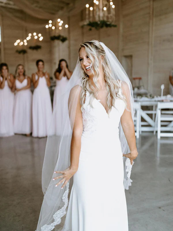 Luolandi Modern Satin Dual Shoulder Straps Neckline Sweep Train Wedding Dresses With Appliques Elegant