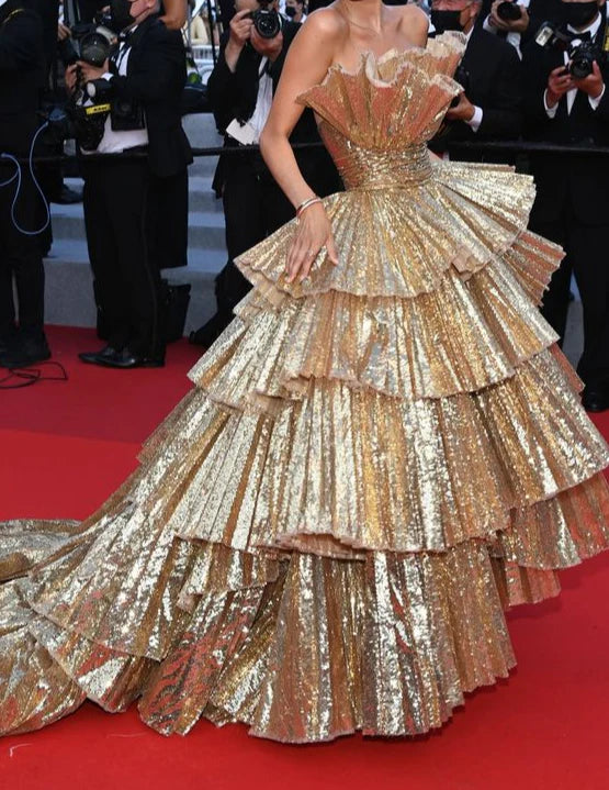 Luolandi Stylish Golden Tiered Ball Gown Long Evening Party Dress Off Shoulder Prom Dresses Charming