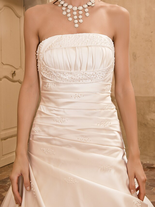 Luolandi Princess A-Line Wedding Dresses Strapless Chapel Train Satin Sleeveless Long Elegant Bridal Gown