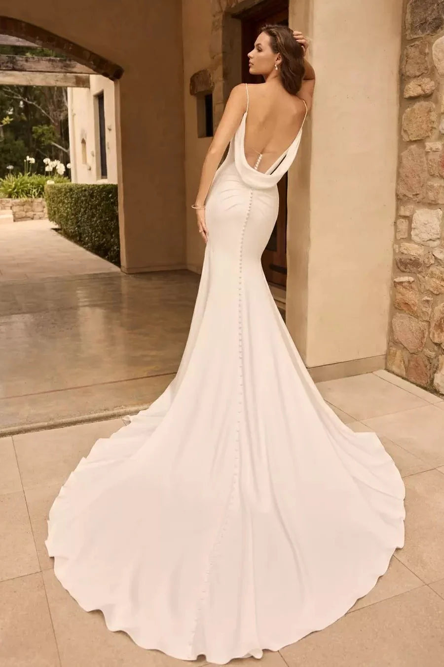 Luolandi Elegant Wedding Dress Mermaid Spaghetti Straps Backless Bridal Dress With Slit Simple