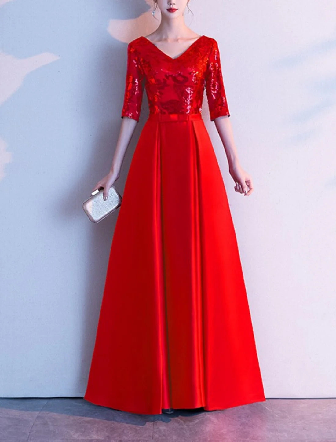 Luolandi Sheath / Column Mother of the Bride Dress Party Sparkle & Shine Petite V Neck Floor Length Satin Half Sleeve with Bow(s) Pleats Sequin Evening Dress