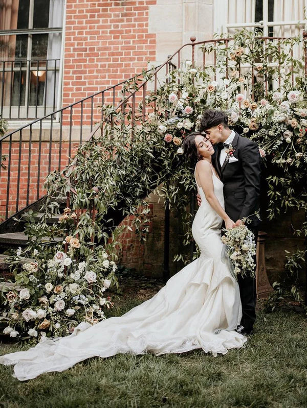 Luolandi Fabulous Mermaid Satin Spaghetti Straps Backless V-Neck Simple Wedding Dresses