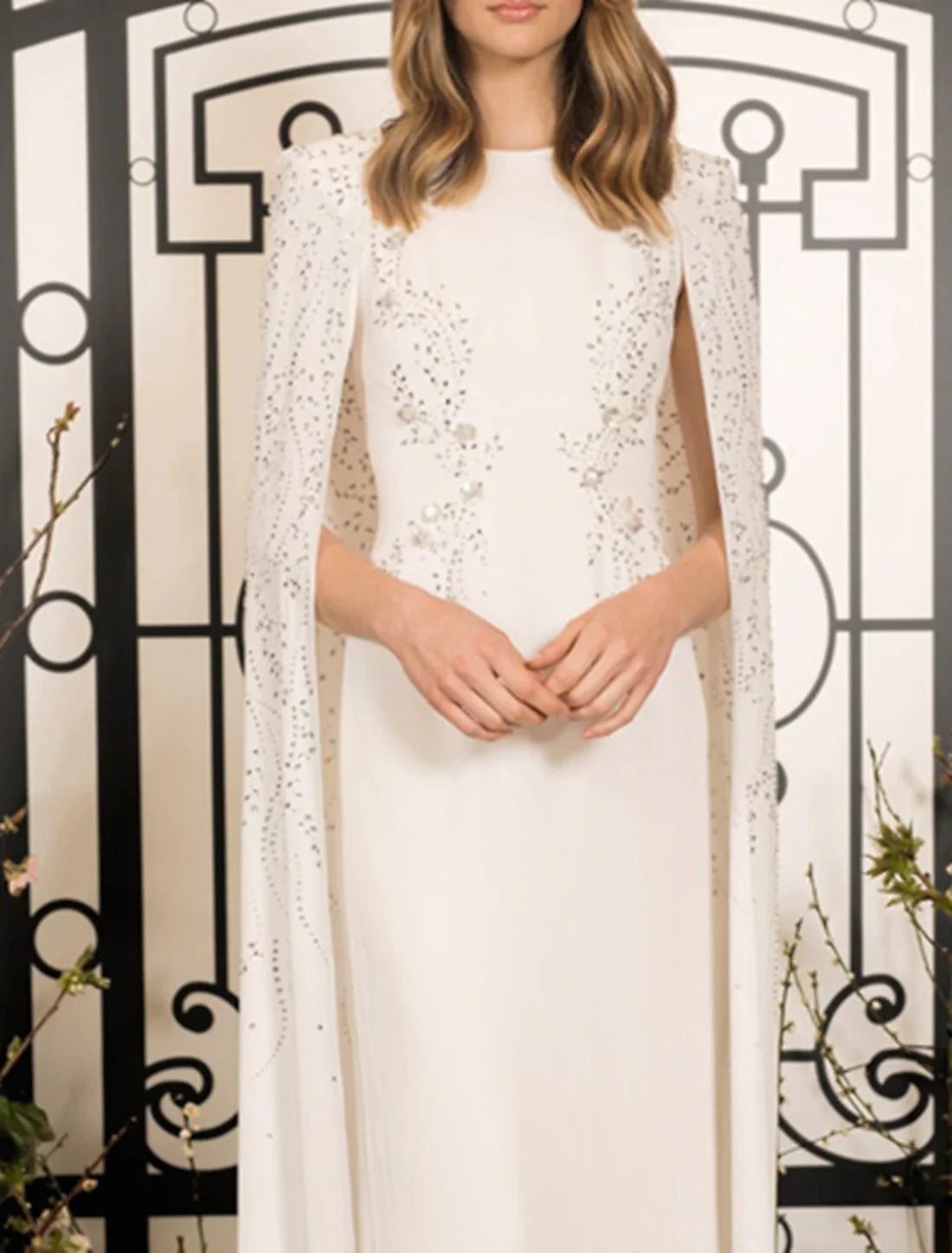 Luolandi Sheath / Column Evening Gown Elegant Dress Wedding Guest Wedding Party Floor Length Sleeveless Jewel Neck Capes Chiffon