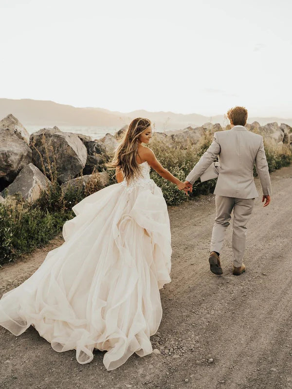 Luolandi Amazing Sweetheart Off-The-Shoulder Ball Gown Wedding Dresses Tulle Backless Gowns Beautiful