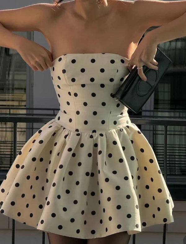 Luolandi Cute A Line Strapless Polka Dots Short Prom Dress Charming Homecoming Dress Lovely Graduation Dress Sweetheart Birthday Party Dress