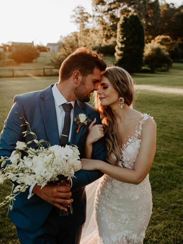 Luolandi Delicate V-Neck Illusion Beaded Appliques Tulle Mermaid Wedding Dresses Charming