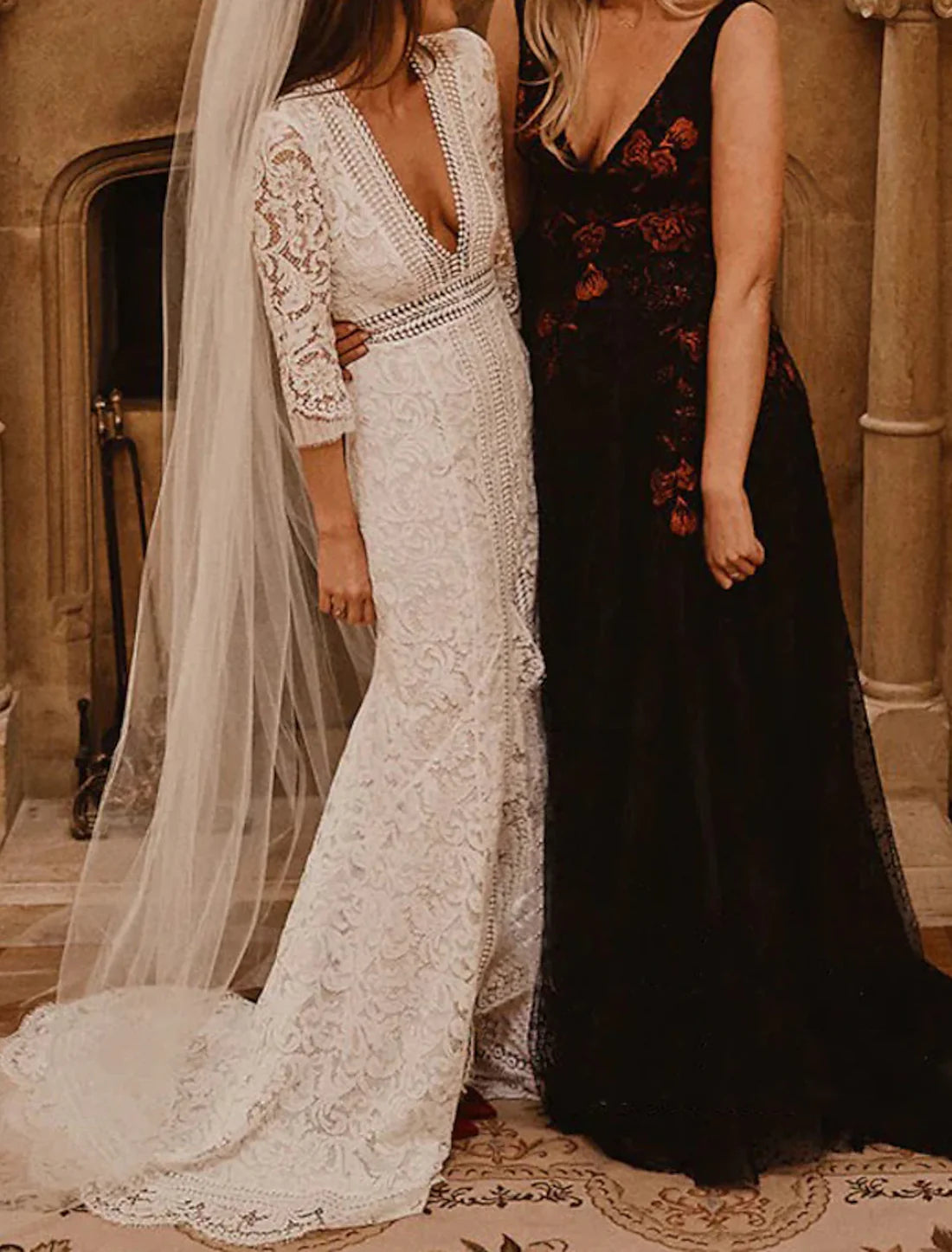 Luolandi Beach Boho Wedding Dresses Mermaid / Trumpet V Neck 3/4 Length Sleeve Court Train Lace Bridal Gowns With Appliques Split Front Elegant