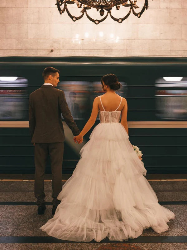 Luolandi Sweetheart Multilayer Network Beaded Wedding Dresses Floor Length Charming Bridal Gown