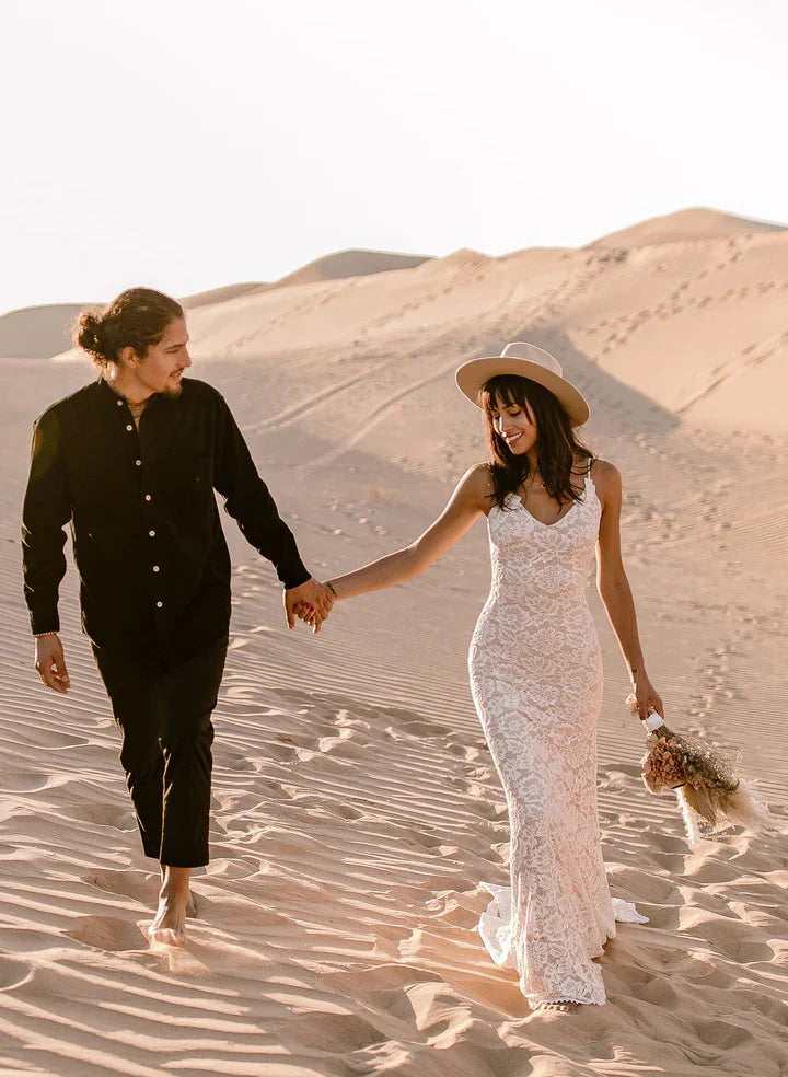 Luolandi Boho Lace Open Back Mermaid Wedding Dresses With Court Train Sleeveless Floor Length Elegant