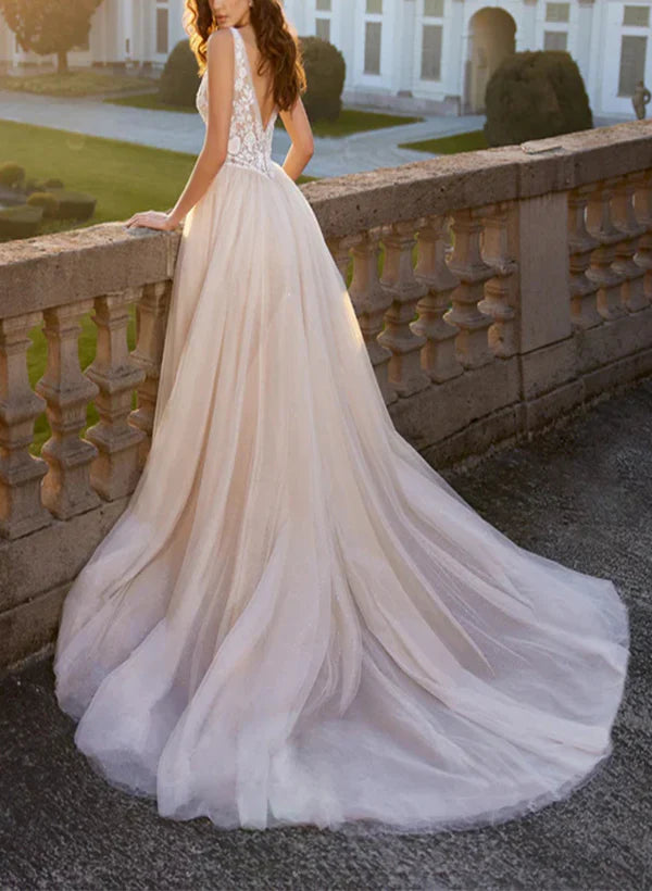 Luolandi V-Neck Sleeveless Lace/Tulle Wedding Dresses With Appliques Lace Elegant Sexy