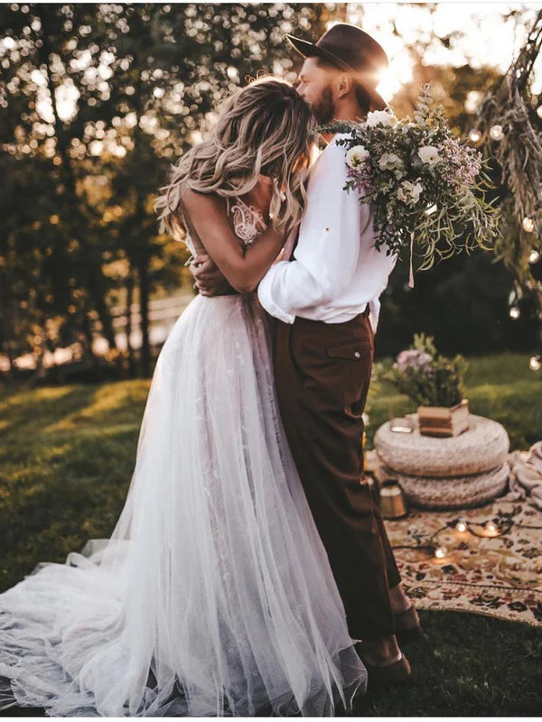 Luolandi Marvelous Backless V-neck A-line Wedding Dresses Appliques Tulle Bridal Gowns Sexy