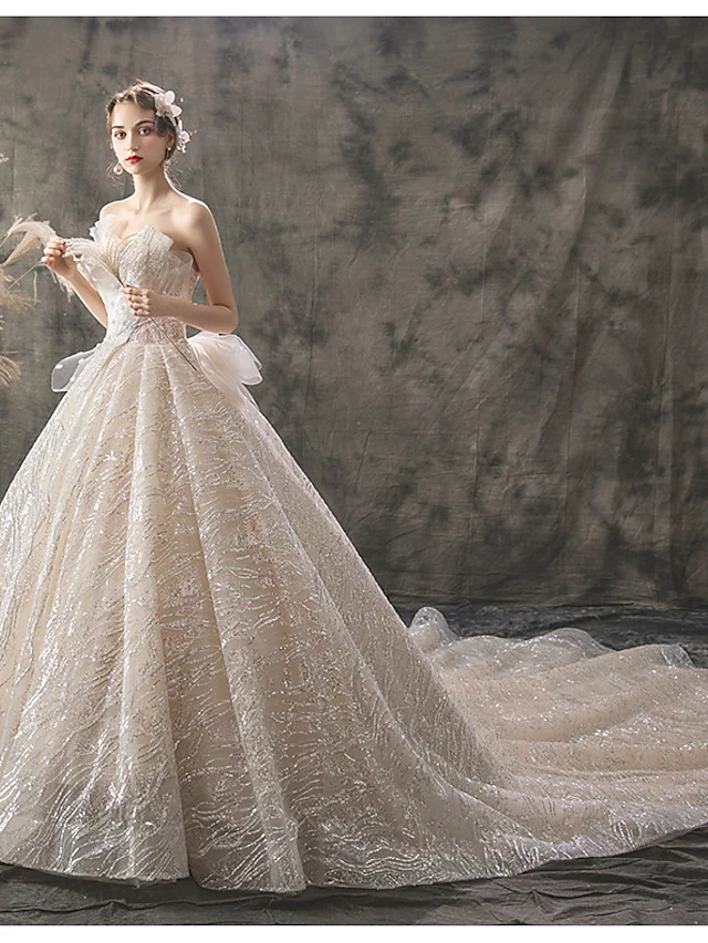 Luolandi Princess Ball Gown Wedding Dresses Strapless Chapel Train Lace Tulle Sequined Sleeveless Formal Luxurious Sparkle & Shine with Bow(s)