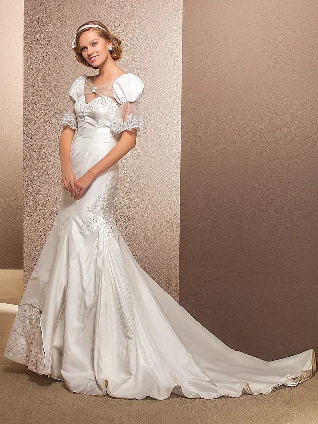 Luolandi Long Wedding Dresses Sweetheart Neckline Court Train Taffeta Sleeveless