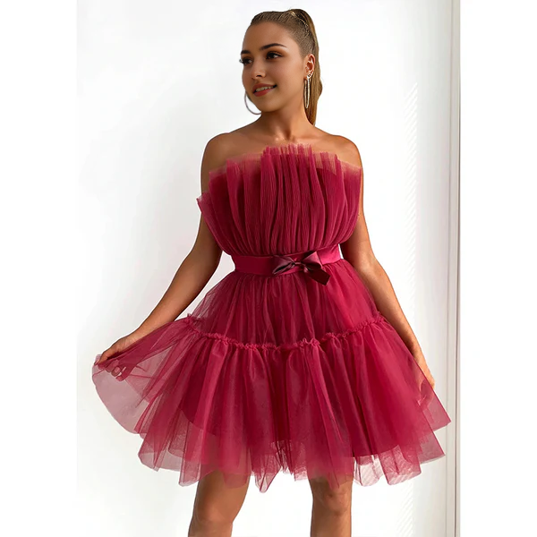Luolandi Lovely A-Line Strapless Tulle Homecoming Dress Short Graduation Dress Cute Birthday Party Dress Sweet Mini Dress