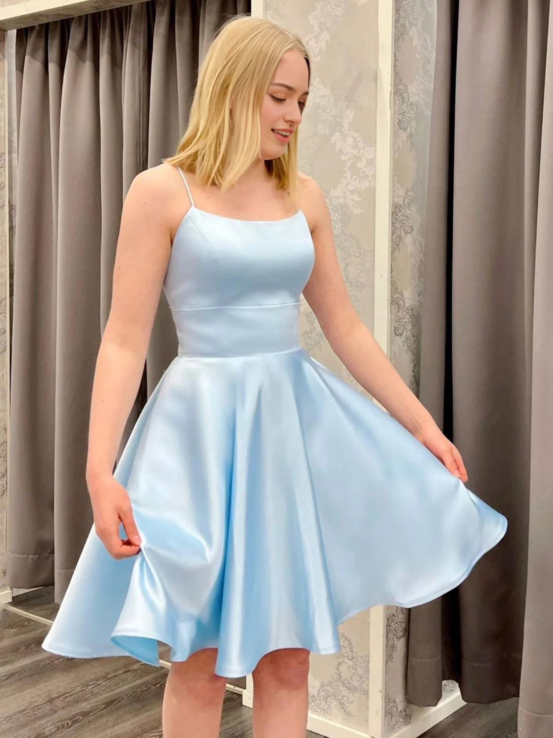 Luolandi Lovely A Line Spaghetti Straps Blue Satin leeveless Short Homecoming Dresses Simple Graduation Party Dress