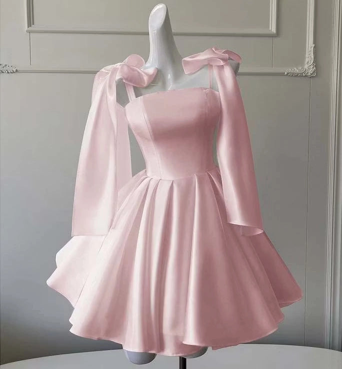 Luolandi Lovely A Line Straps Short Homecoming Dresses Cute Sleeveless Summer Birthday Party Dress