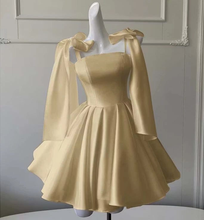 Luolandi Lovely A Line Straps Short Homecoming Dresses Cute Sleeveless Summer Birthday Party Dress
