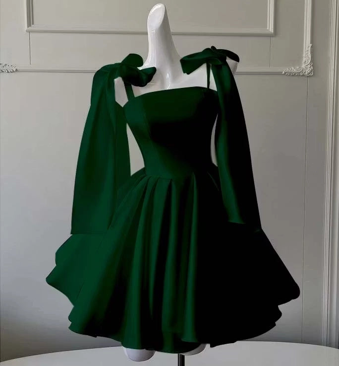 Luolandi Lovely A Line Straps Short Homecoming Dresses Cute Sleeveless Summer Birthday Party Dress