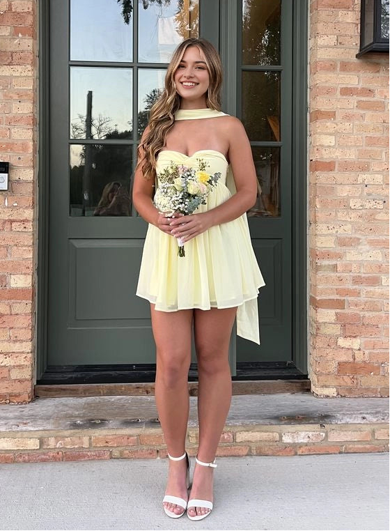 Luolandi Lovely Yellow A Line Sweetheart Strapless Short Homecoming Dress Cute Summer Graduation Party Dress
