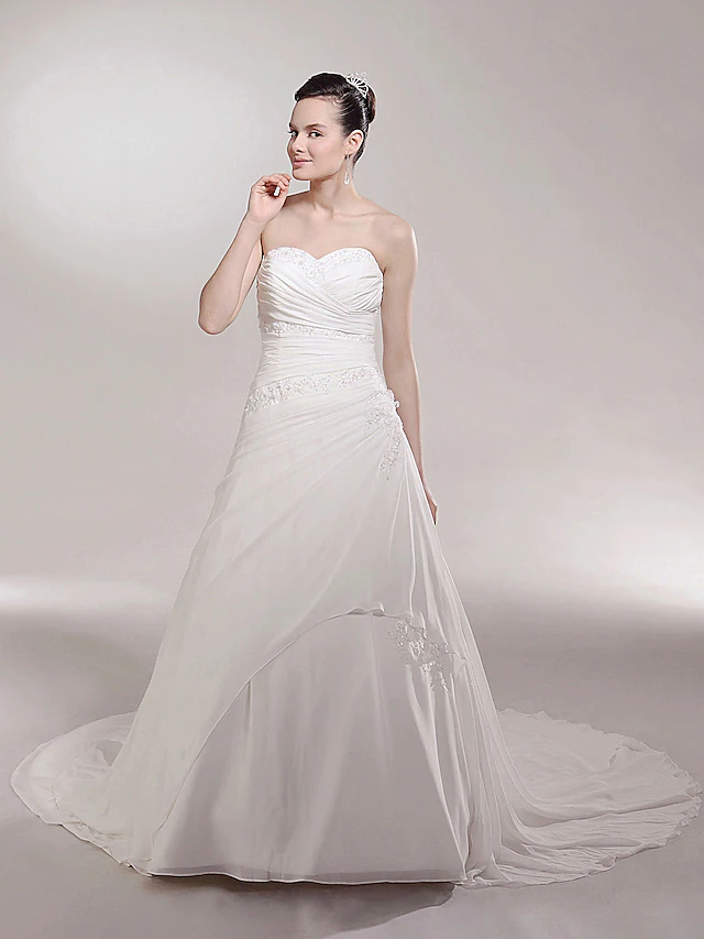 Close-up of the sweetheart neckline and bodice of the A-Line wedding dress.