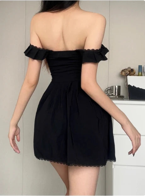Luolandi Chic A-Line Square Neck Sleeveless Ruffled Black Short Homecoming Dress for Women