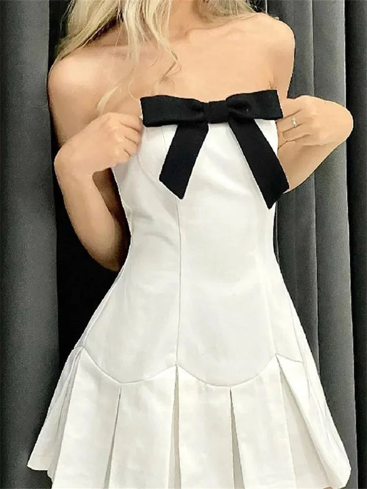 Luolandi Cute A-Line Strapless Sleeveless Bowknot Pleated Short Party Homecoming Dress for Girls
