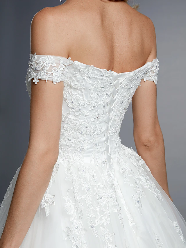 Luolandi Ball Gown Wedding Dresses Off Shoulder Court Train Lace Tulle Short Sleeve Romantic Sparkle & Shine with Beading