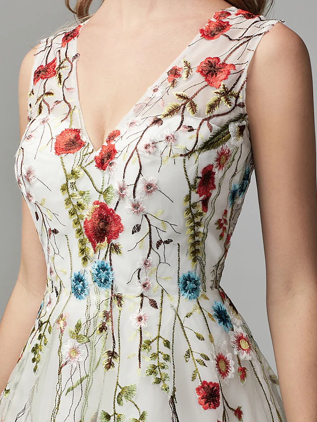 Luolandi A-Line Floral Quinceanera Formal Evening Valentine's Day Dress V Neck Sleeveless Floor Length Lace Tulle with Embroidery